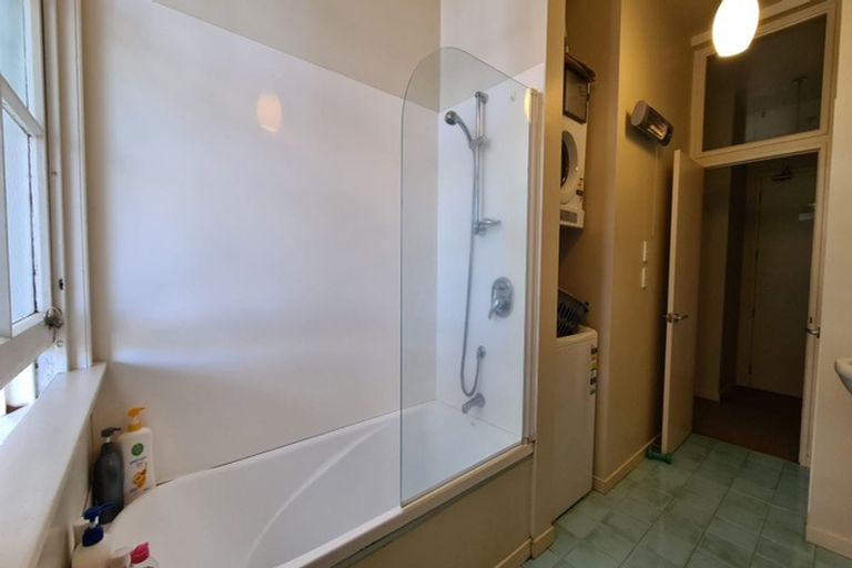 Photo of property in 12/30 Hanson Street, Mount Cook, Wellington, 6021