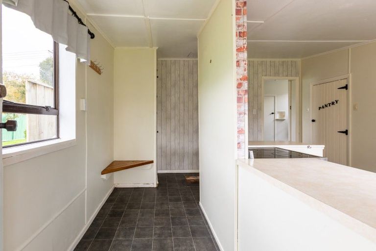 Photo of property in 12 Ormond Street, Woodville, 4920