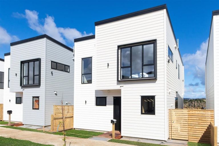 Photo of property in 164 Kerepi Street, Westgate, 0814