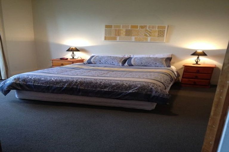 Photo of property in 14 Freyberg Street, Roslyn, Palmerston North, 4414