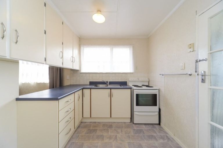 Photo of property in 48a Herbert Avenue, Cloverlea, Palmerston North, 4412