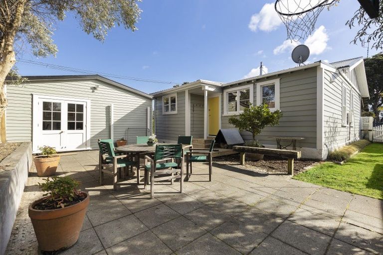Photo of property in 23 Mason Street, Moera, Lower Hutt, 5010
