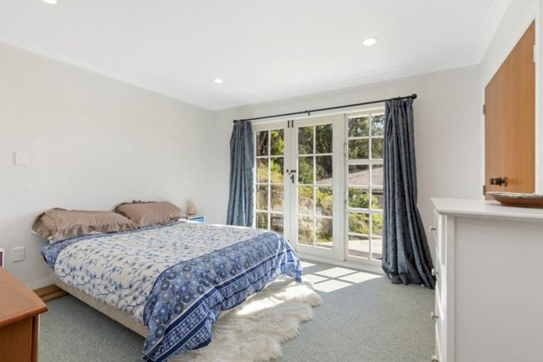 Photo of property in 17 Holmes Grove, Naenae, Lower Hutt, 5011