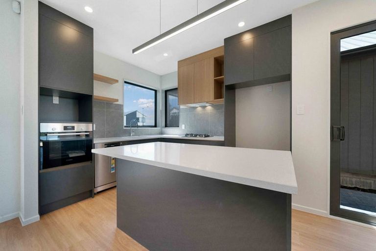 Photo of property in 23 Puhikawa Street, Massey, 0614