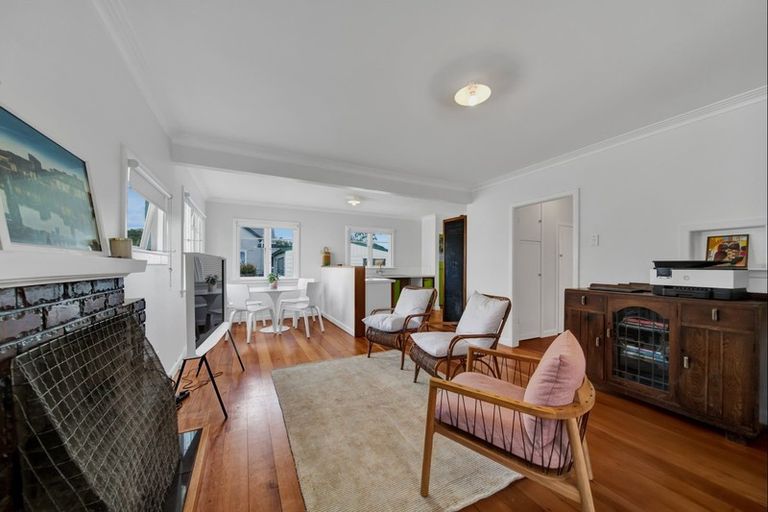 Photo of property in 87 Ngamotu Road, Spotswood, New Plymouth, 4310