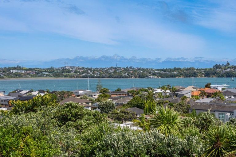 Photo of property in 32c Devon Road, Bucklands Beach, Auckland, 2012