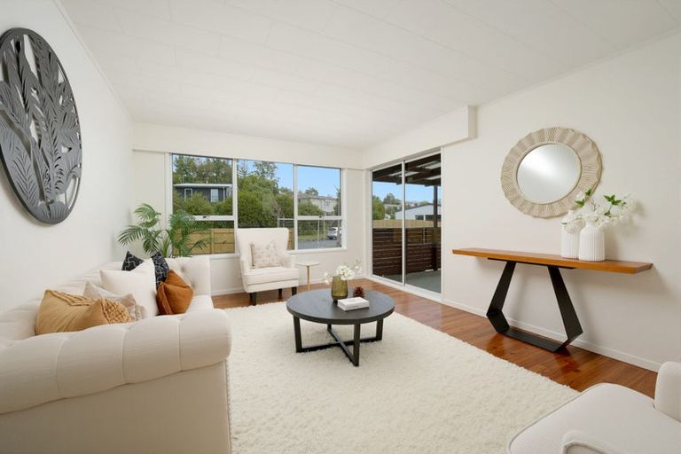 Photo of property in 56 Fitzwater Place, Henderson, Auckland, 0612