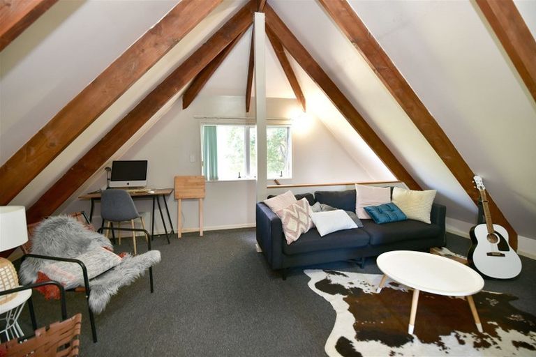 Photo of property in 19 John Road, Stanmore Bay, Whangaparaoa, 0932