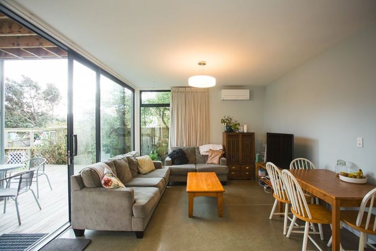 Photo of property in 122 Owen Street, Newtown, Wellington, 6021