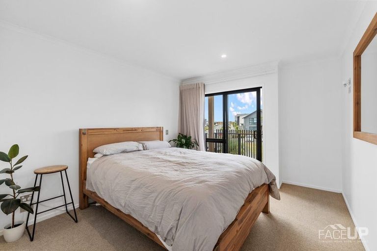 Photo of property in 3/25 Sidney Wallingford Way, Hobsonville, Auckland, 0616