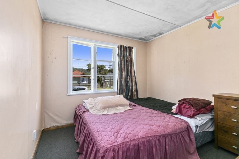Photo of property in 109 Kowhai Street, Naenae, Lower Hutt, 5011