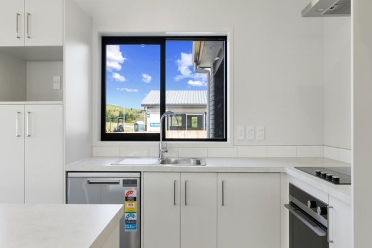 Photo of property in 14 Guy King Place, Huntly, 3700