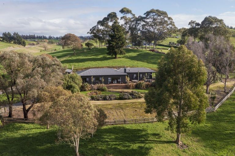 Photo of property in 101 Racecourse Road, Waipawa, Otane, 4277