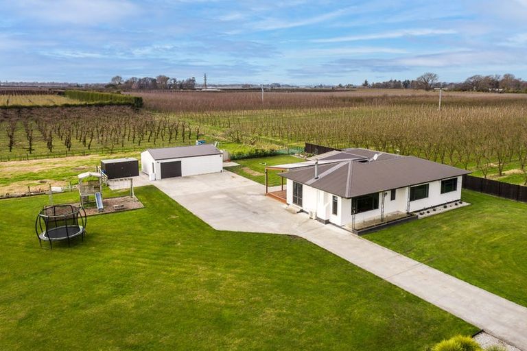 Photo of property in 64 Thompson Road, Twyford, Hastings, 4175