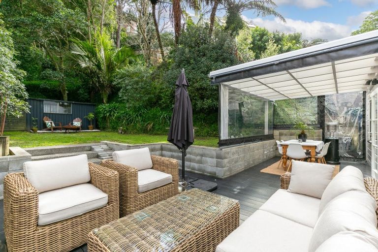 Photo of property in 84 Glenmore Street, Northland, Wellington, 6012