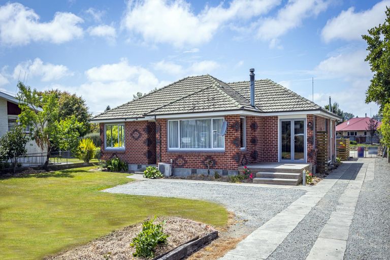 Photo of property in 8 Mckenzie Street, Geraldine, 7930