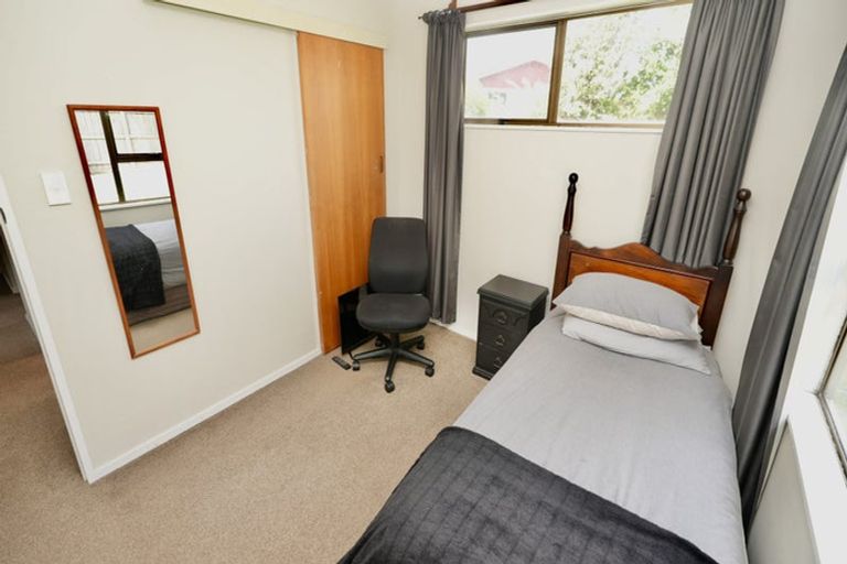 Photo of property in 62 Acacia Street, Kelvin Grove, Palmerston North, 4414