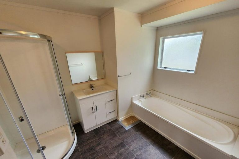 Photo of property in 16a Aberdeen Avenue, Takaro, Palmerston North, 4412