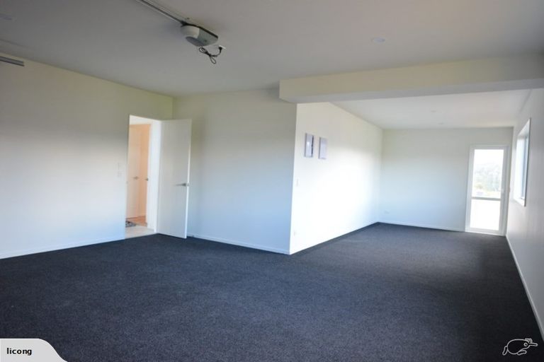 Photo of property in 94 Pohutukawa Parade, Riverhead, 0820
