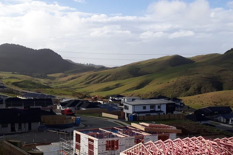 Photo of property in 146 Amesbury Drive, Churton Park, Wellington, 6037