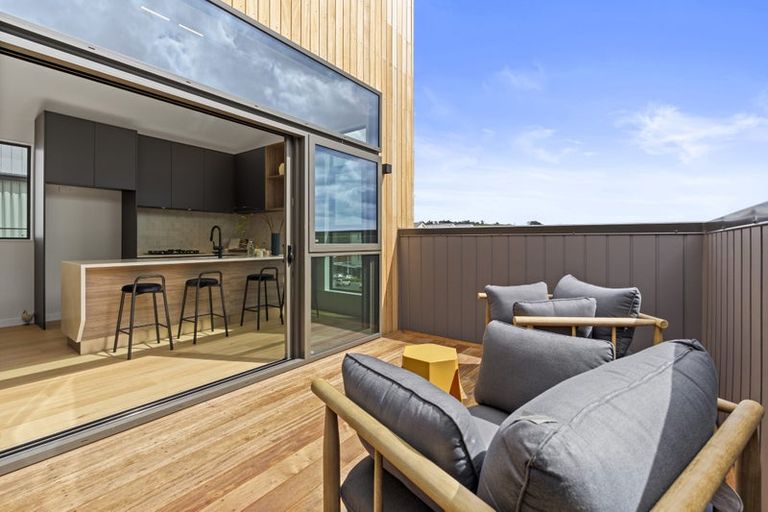 Photo of property in 14 Kiokio Street, Long Bay, Auckland, 0630