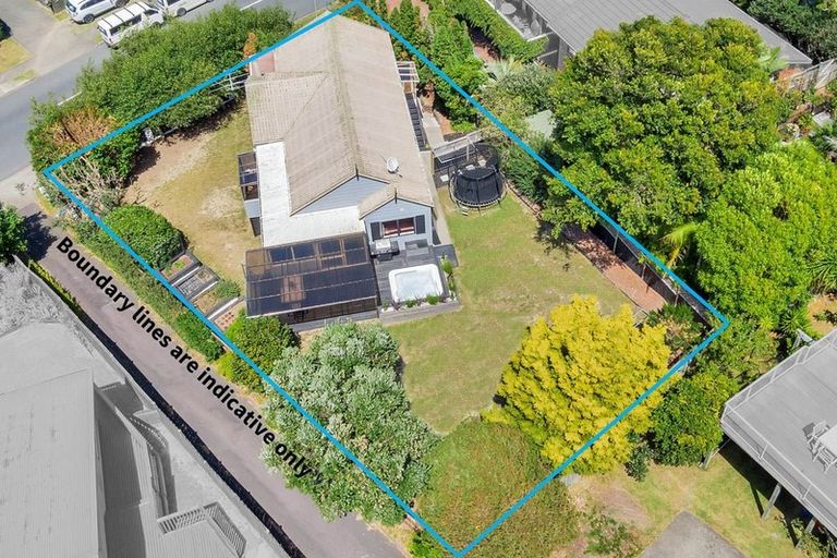 Photo of property in 185 Glamorgan Drive, Torbay, Auckland, 0630