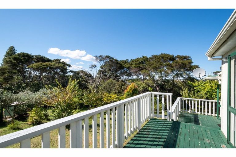 Photo of property in 129a Colwill Road, Massey, Auckland, 0614