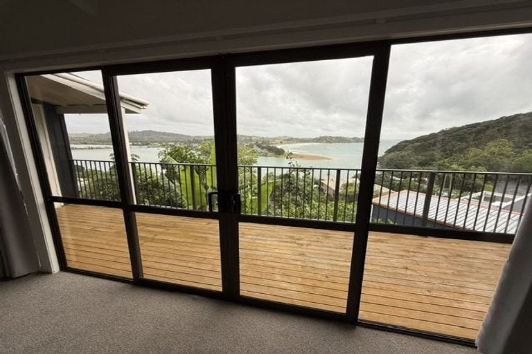 Photo of property in 5 Bush Point Road, Cable Bay, 0420
