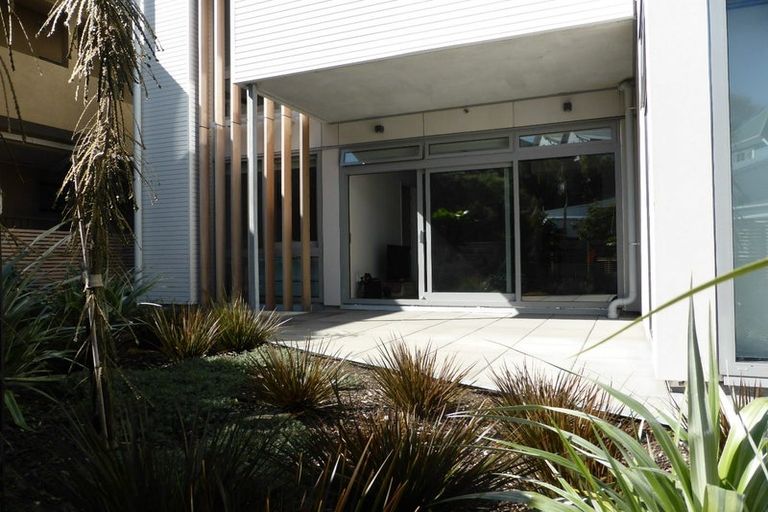 Photo of property in Masina Apartments, 107/80 Riddiford Street, Newtown, Wellington, 6021