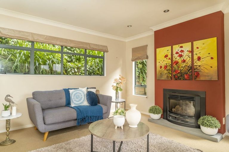 Photo of property in 12a Chippenham Grove, Churton Park, Wellington, 6037