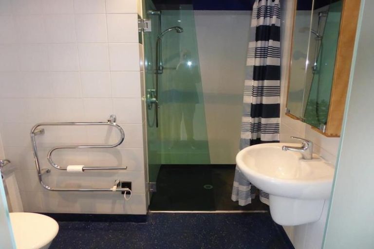 Photo of property in Qba Apartments, 3k/51 Webb Street, Mount Cook, Wellington, 6011