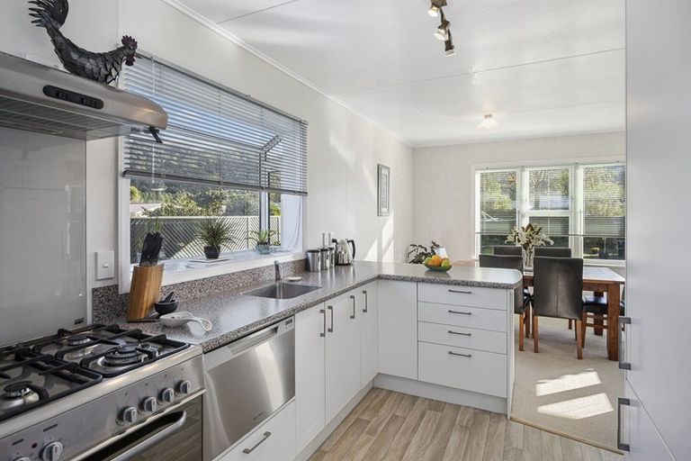 Photo of property in 68 Peel Place, Wainuiomata, Lower Hutt, 5014