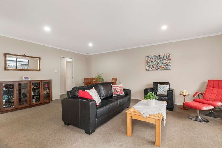 Photo of property in 104b Racecourse Road, Waiuku, 2123