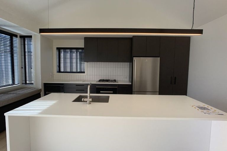 Photo of property in 4 Kotuku Lane, Jacks Point, Queenstown, 9371
