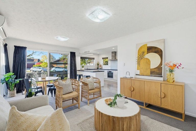 Photo of property in 1/3 Waimokihi Place, Somerfield, Christchurch, 8024