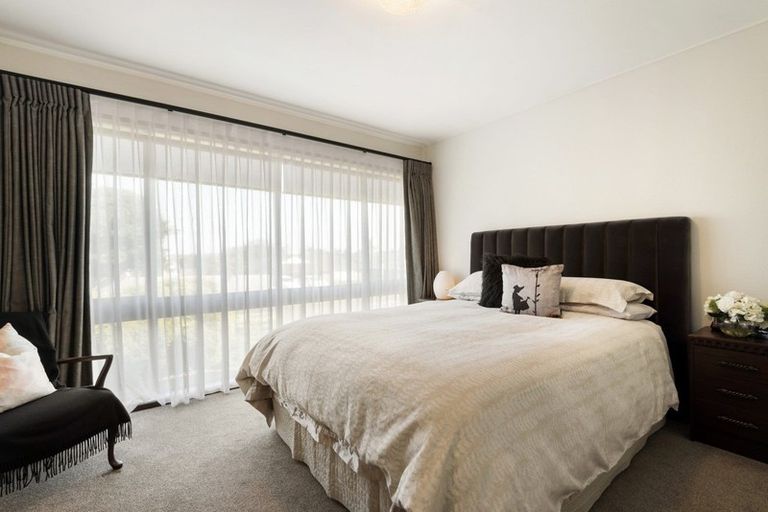 Photo of property in 176 Prince Regent Drive, Farm Cove, Auckland, 2012
