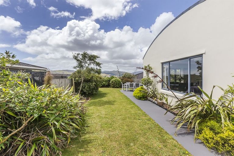 Photo of property in 28c James Cook Drive, Whitby, Porirua, 5024