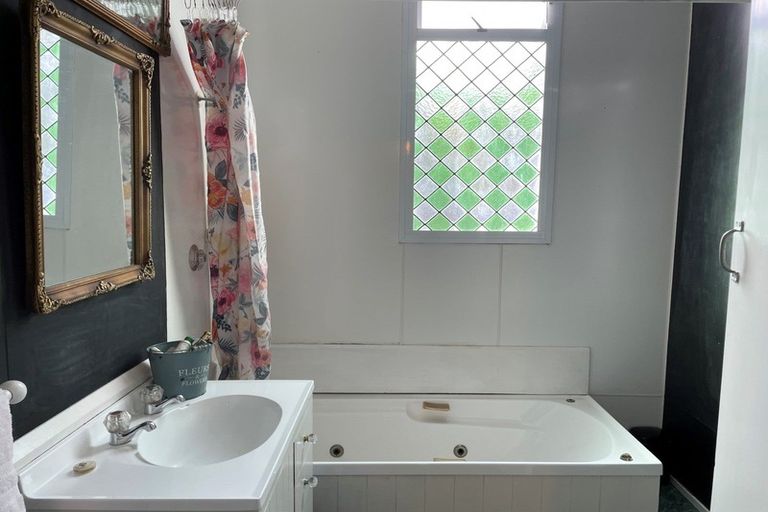 Photo of property in 6 Kopu Road, Wairoa, 4108