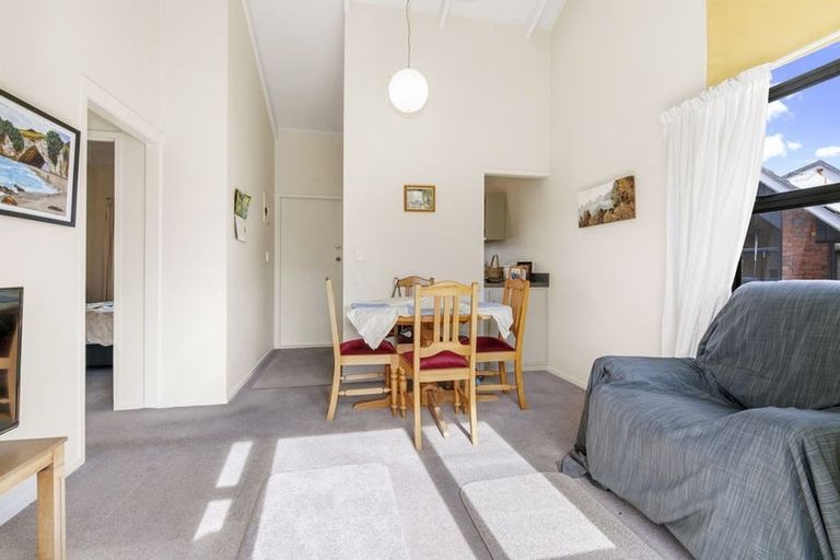 Photo of property in 13 Bellbird Place, Orewa, 0931
