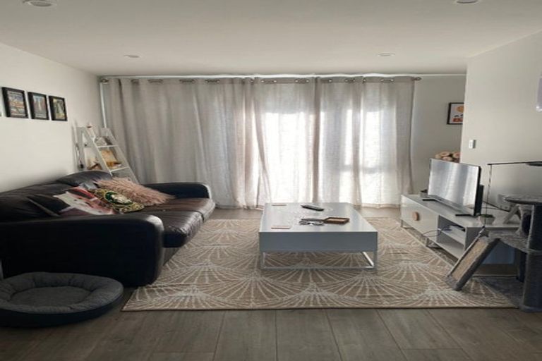 Photo of property in 13 Artistry Lane, Papakura, 2110