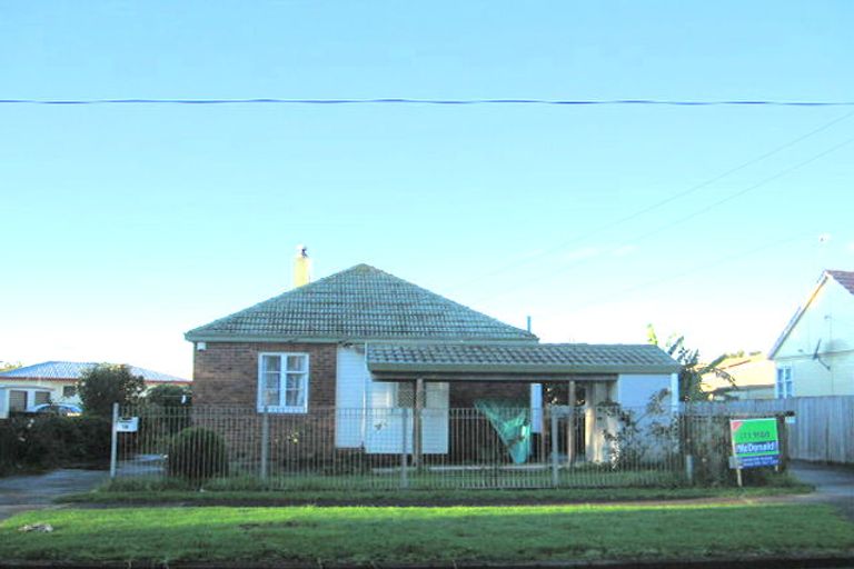 Photo of property in 2/12 Avis Avenue, Papatoetoe, Auckland, 2025