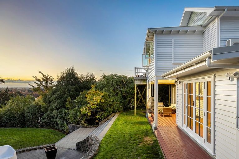Photo of property in 38a Hackthorne Road, Cashmere, Christchurch, 8022
