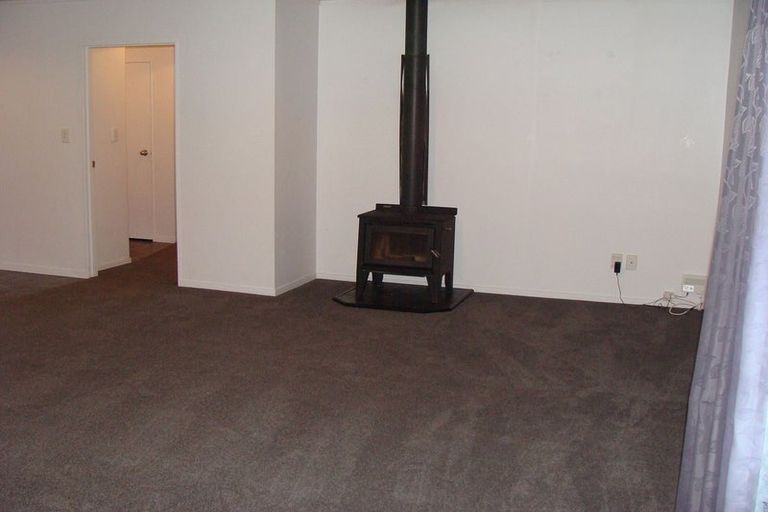 Photo of property in 7 Standish Street, Midhirst, Stratford, 4394