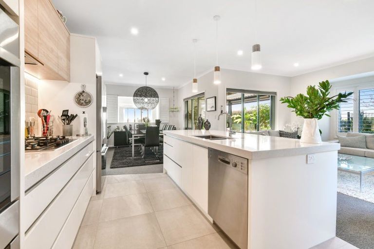 Photo of property in 96 Arran Point Parade, Orewa, 0931