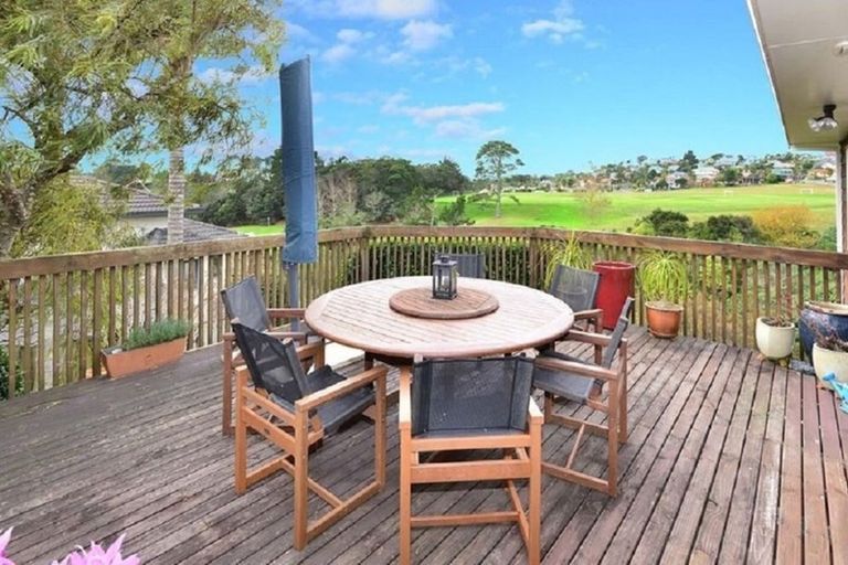 Photo of property in 9 Pelican Lane, Unsworth Heights, Auckland, 0632