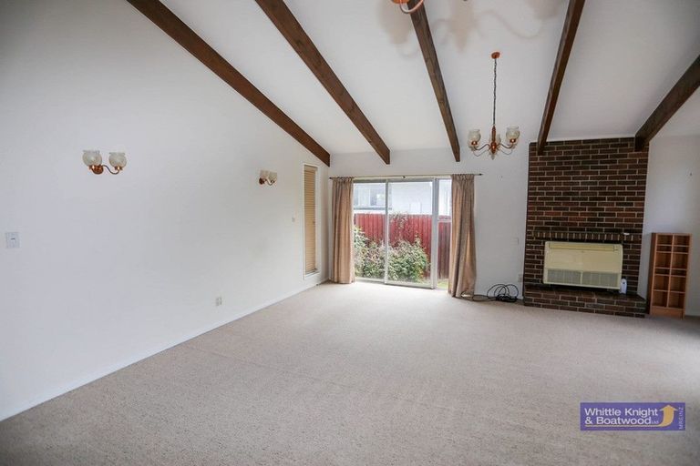 Photo of property in 5 Nanette Street, Upper Riccarton, Christchurch, 8041