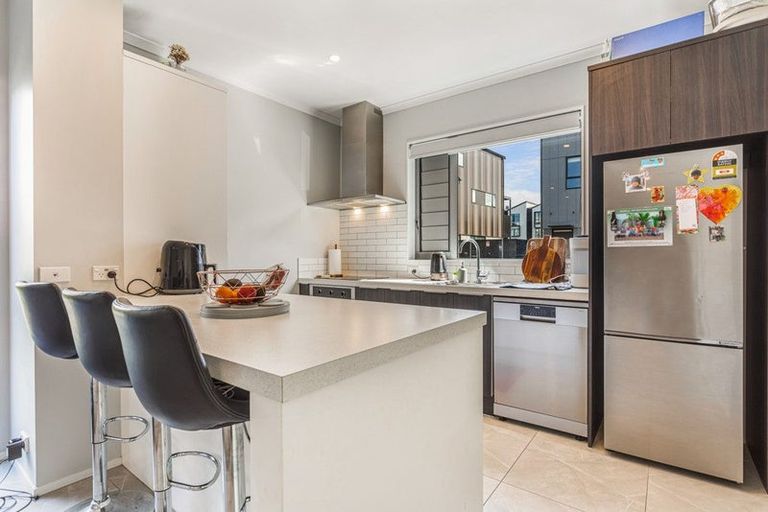 Photo of property in 11 Rangitamiro Place, Hobsonville, Auckland, 0616