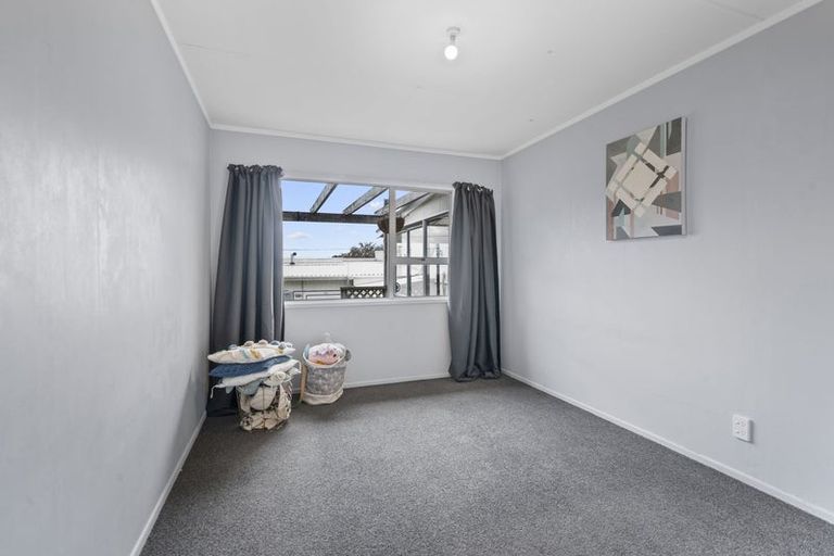 Photo of property in 14 Rainsford Street, Moturoa, New Plymouth, 4310