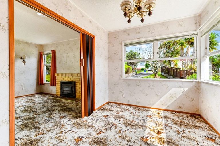 Photo of property in 73 Hilling Street, Titirangi, Auckland, 0604