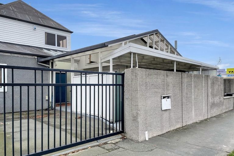 Photo of property in 6- 8 Clyde Road, Upper Riccarton, Christchurch, 8041
